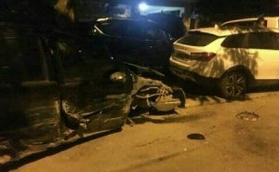 Автоугонщик столкнулся с тремя автомобилями в Анапе