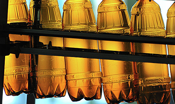 В Минздраве высказались против продажи вина и пива через интернет
