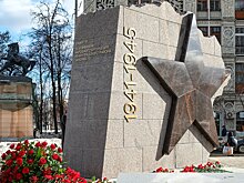 Сохраняя память: какие монументы и мемориальные доски установили в столице