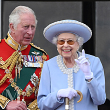 Хитрый ход королевы: Елизавета II незаметно передала свои обязанности принцу Чарльзу и другим членам королевской семьи