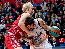 Невеста Касаткина всё ещё ждёт получения французской визы — адвокат