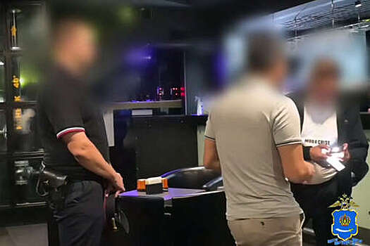 В Астрахани составили протоколы на раздевшихся ради iPhone участников вечеринки