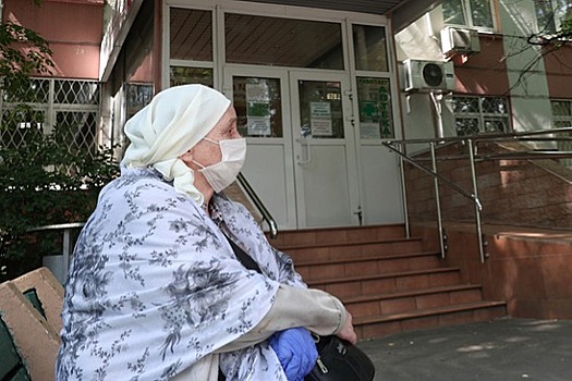 В Смоленской области ввели обязательную самоизоляцию для пожилых