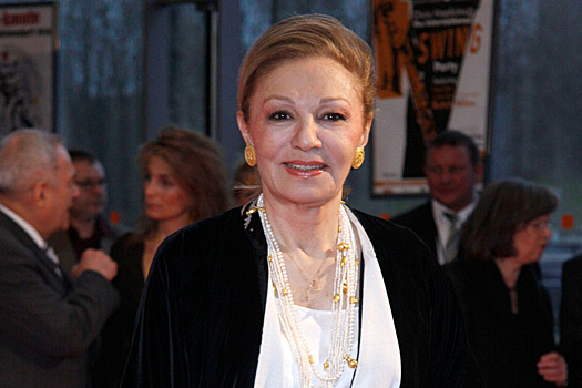 Бывшая императрица Ирана обратилась с призывом к армии из-за протестов