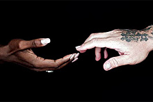 Дженнифер Лопес и Бритни Спирс записали песню в память о погибших в Орландо