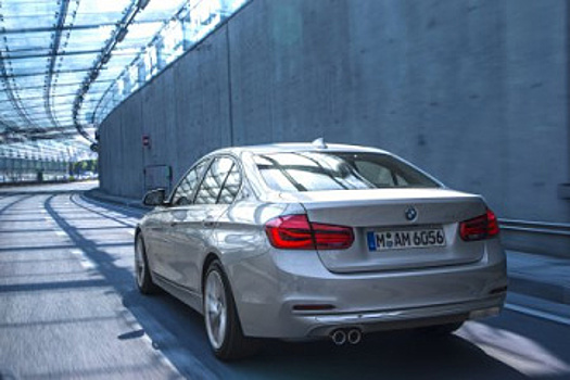 2023 BMW 320d С M Sport Package в свежей фотогалерее