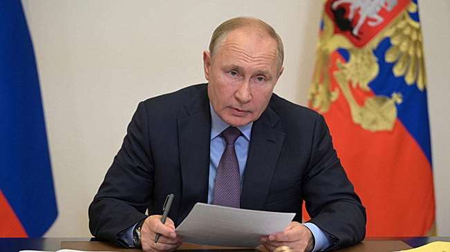 Путин призвал помочь российским компаниям раскрутиться