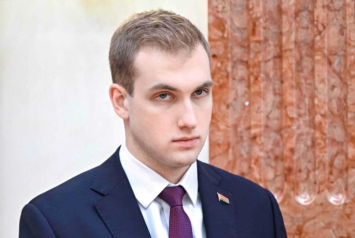 Врач объяснила резкие изменения во внешности сына Лукашенко