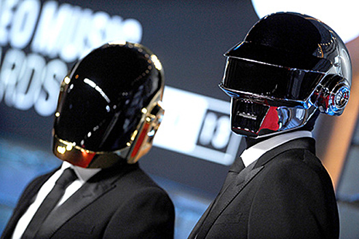 Daft Punk продадут свои уменьшенные копии