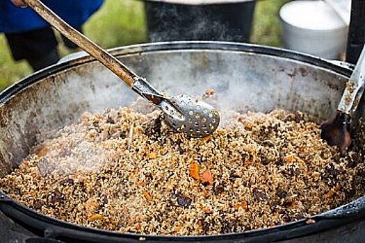 300 порций плова приготовят на набережной Хабаровска