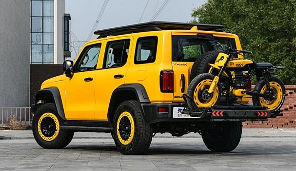 Для внедорожника Tank 300 сделали внедорожный электровелосипед