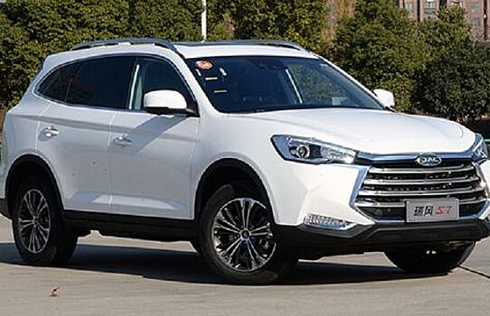 На рынок вышел обновленный внедорожник JAC S7