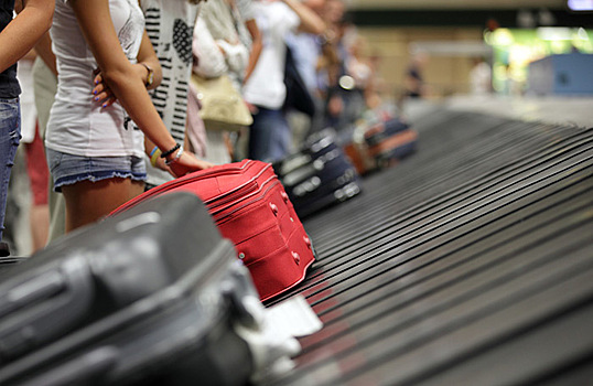 Дама сдавала в багаж. Пассажиры прилетели в Краснодар из «Внуково» без своих вещей