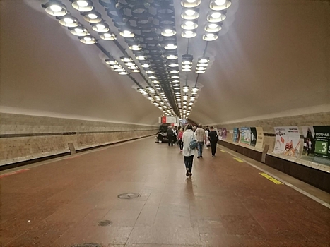 В новосибирском метро начнут выявлять пассажиров с похмелья