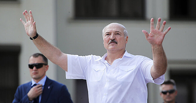 Нихон кэйдзай (Япония): в Белоруссии 100 тысяч человек требуют ухода Лукашенко. Россия готова помочь