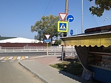 Сам себе гаишник: на ул. Шатурской появились противоречивые дорожные знаки