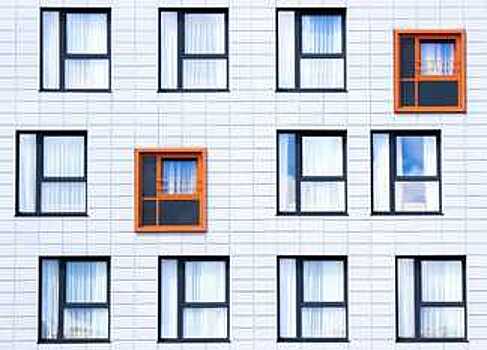 Новые окна устанавливают в зданиях Сокольского педколледжа