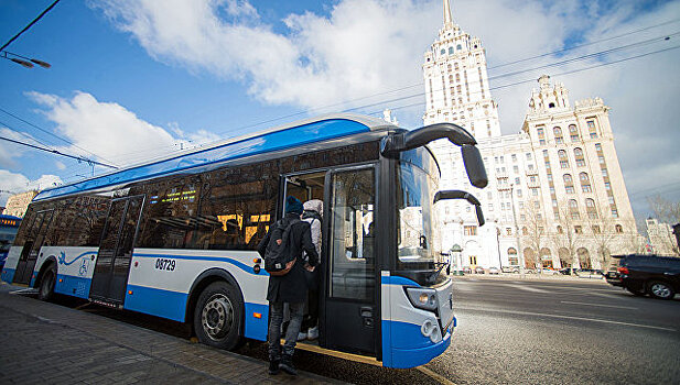 Москвичи скорректировали более 120 маршрутов транспорта