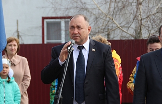 Иван Демченко помог жителям по вопросам благоустройства