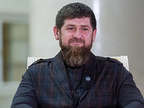 Кадыров разыграет iPhone среди участников голосования за символы на новой банкноте