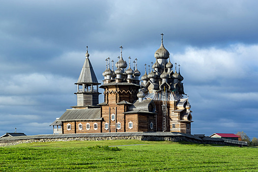 Красивейшие деревянные церкви России