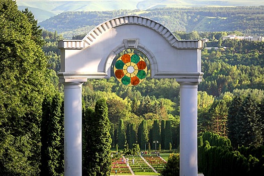 Кисловодский нацпарк вошел в тройку популярных заповедников в России этим летом