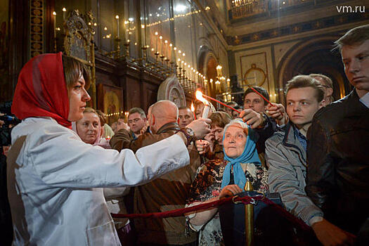Порядка миллиона москвичей примут участие в пасхальных богослужениях