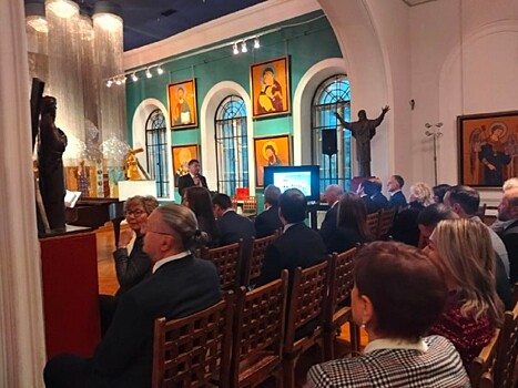 Представители Академии акварели и изящных искусств посетили презентацию альбома «Pittori Russi»