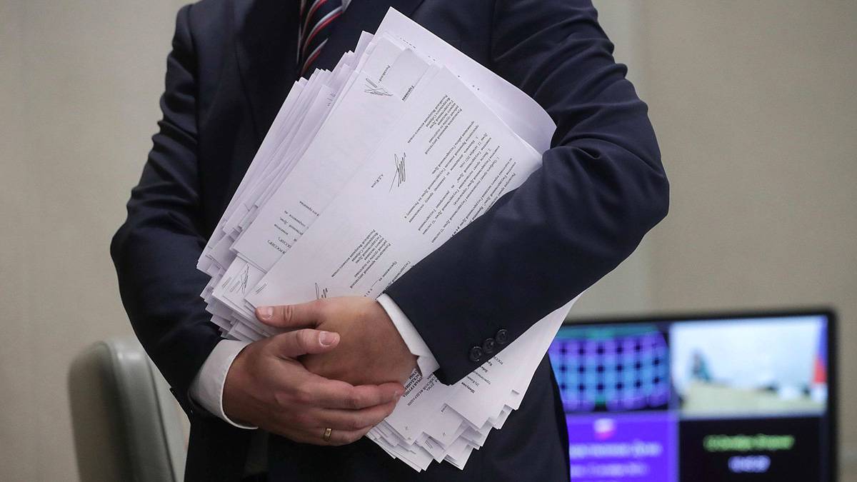 Петербуржец два месяца пытается доказать, что он не умер