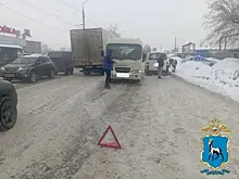 13 февраля в Самаре столкнулись иномарка и 126-й автобус
