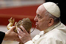 Ватикан выступил против абортов, суррогатного материнства и преследования геев