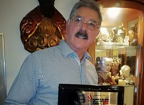 Звезда сериала "Дикая Роза" умер от коронавируса