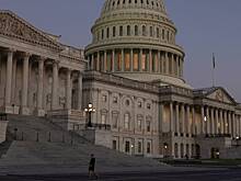 В США допустили остановку работы правительства на недели
