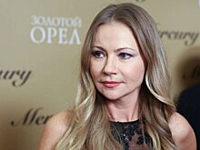 Актриса Мария Миронова отказалась от поездок зарубежных поездок