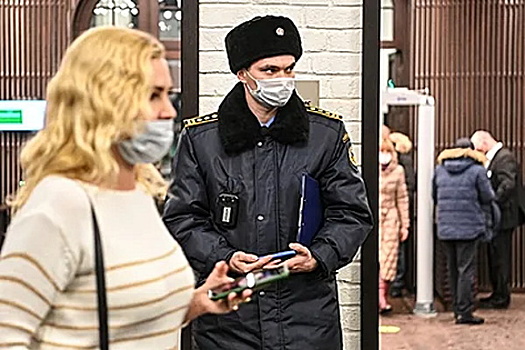 В Москве усилят проверки общественных мест из-за ситуации с COVID-19