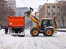 Городские службы продолжают круглосуточно ликвидировать последствия непогоды