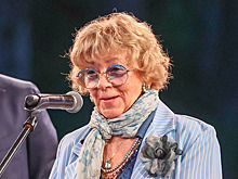 Алла Сурикова в день своего 85-летия пожелала всем добра, благополучия и любви