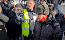 Двоих участников антивоенной акции задержали в Новосибирске