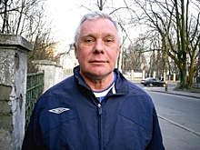 «Когда меня туда везли, я плакал и просил отвезти меня в морг»: экс-тренер омского ФК «Иртыш» остался без ...