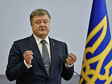 Порошенко получает миллион в месяц от собственного банка
