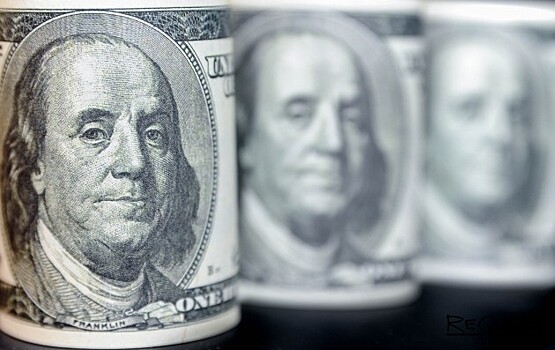 «Пара рубль/доллар в поисках дна»