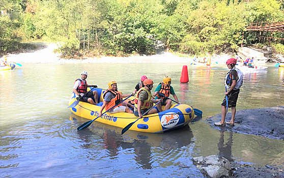 В Сочи прошел первый в России Фестиваль по парарафтингу