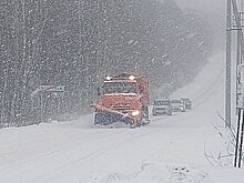 Михаил Дегтярев поручил бросить все силы на расчистку дорог и городов от снега