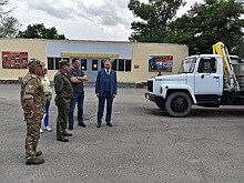 Депутат &laquo;Единой России&raquo; передал машины для донских военнослужащих в зоне СВО