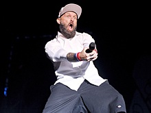 Было — стало: как лидер Limp Bizkit Фред Дерст из рок-скандалиста стал примерным семьянином, но не бросил носить кепки