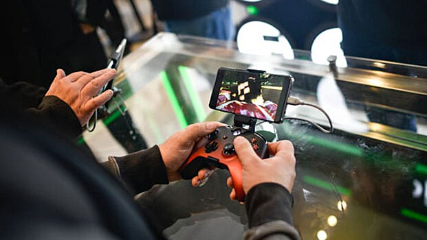 Microsoft и Facebook обвиняют Apple в ограничительных правилах для игровых приложений