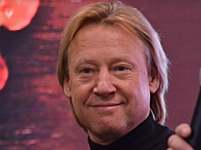 Дмитрий Харатьян решил стать музыкантом