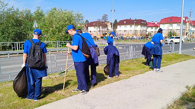 В Губкинском еще 36 ребят пополнили трудовой десант. ФОТО