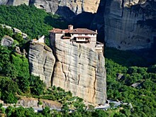 Самые невообразимые горные жилища, от которых захватывает дух
