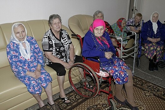 Постояльцев домов престарелых предлагают перевести в санатории